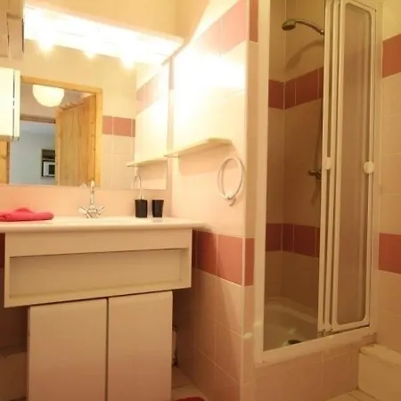 Spacieux Appartement 4 Pieces, 6 Couchages, Proche Pistes Et Commerces, La Salle-Les-Alpes - Fr-1-330F-77 Apartman